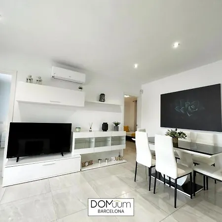 Domuum Holidays - Barcelona Family Διαμέρισμα Σαλού