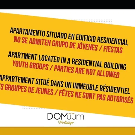 Domuum Holidays - Barcelona Family Apartment